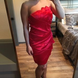 Formal cocktail Red Strapless fitted dress